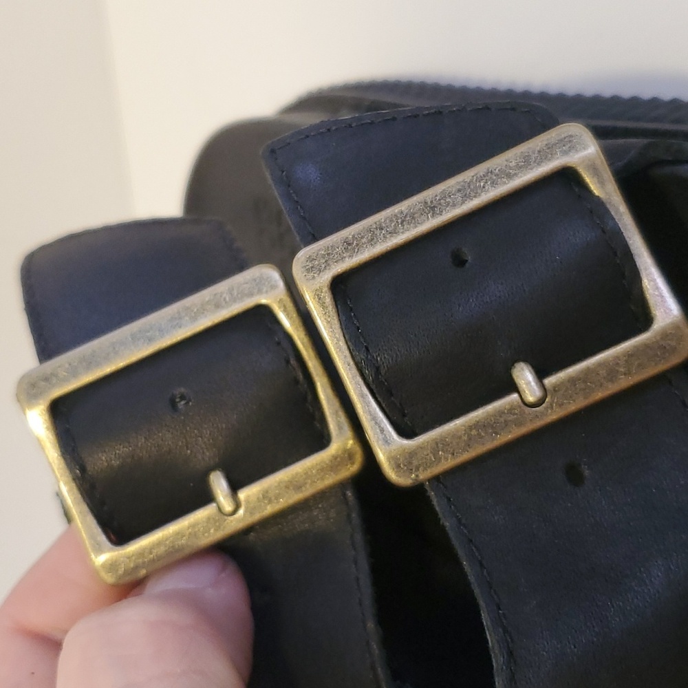NWOT Sorel Roaming Black Leather T-Strap Sandals Size 8.5 - Picture 10 of 10